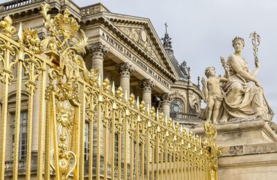 Versailles: Skip-the-Line Tour of Palace with Gardens Access