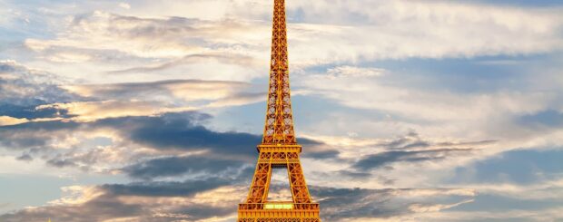 Eiffel Tower tickets -Eiffel tower in Paris - tower of Eiffel