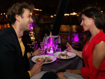 Paris: Seine River Sightseeing Cruise with 3-Course Dinner