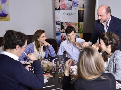 Create Your Own Signature Scent in Paris | 1,5 Hour Perfume Making Course