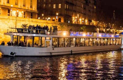 Paris Gourmet Dinner Cruise: Seine River Elegance with Live Music