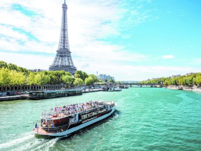 River Seine Cruise with Optional Drinks and Snacks in Paris